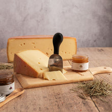 Formaggio contadino saporito